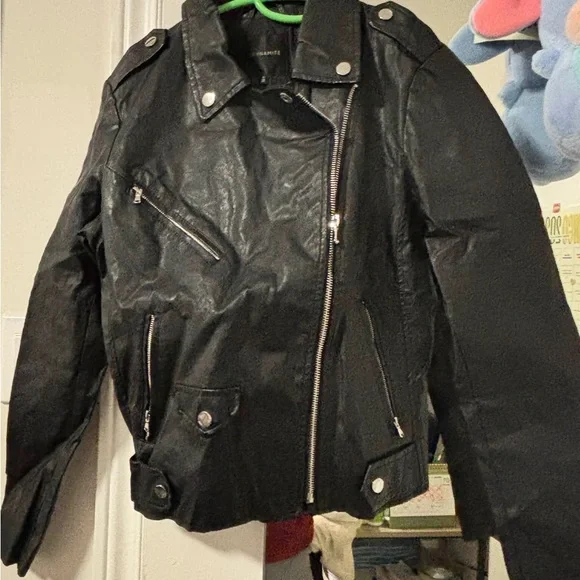 Wome’s jacket - Picture 4 of 4